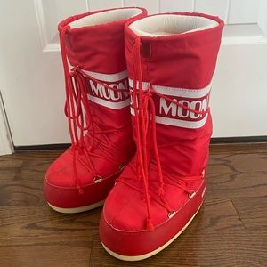 Moon Boots!